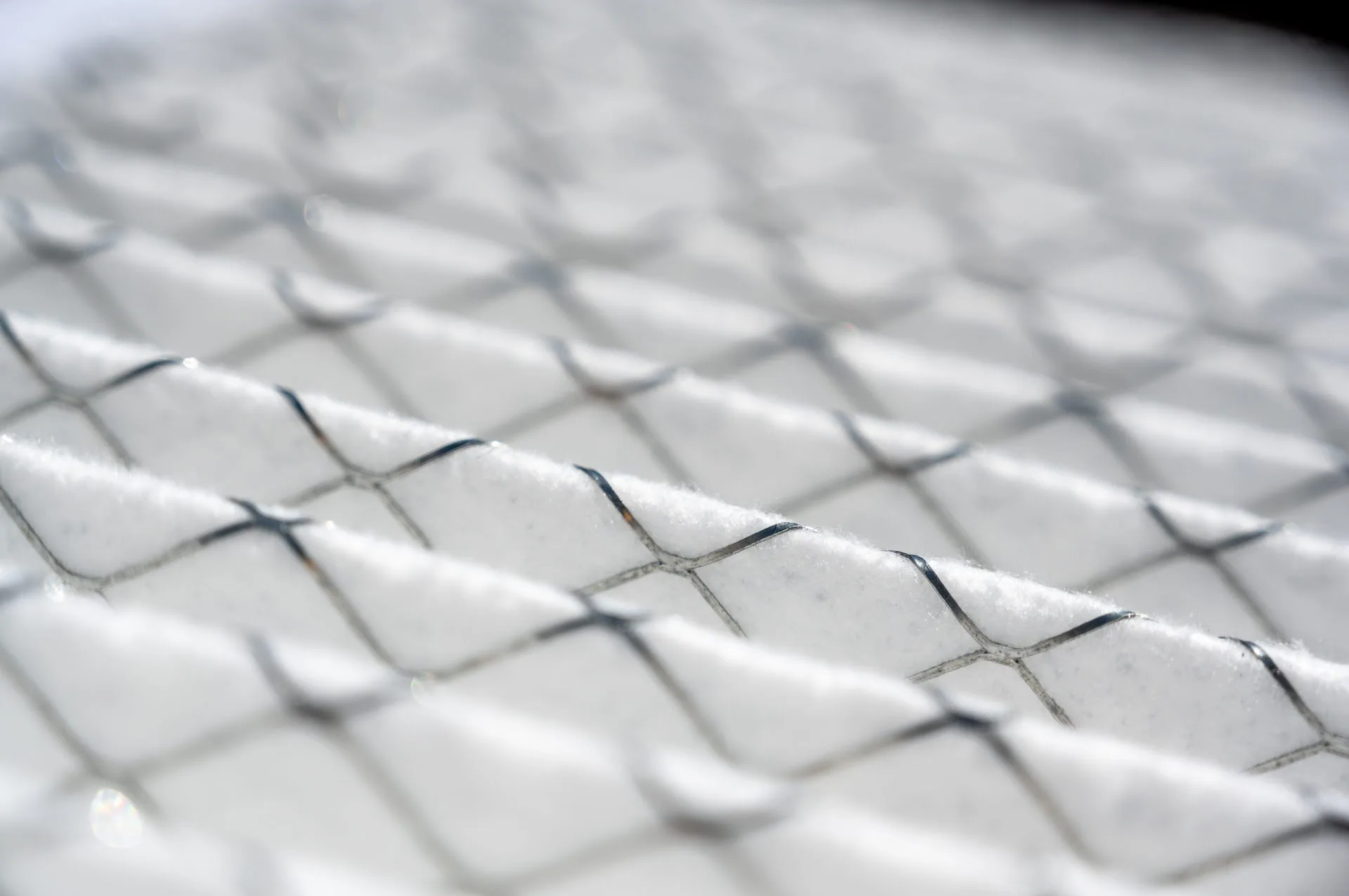 Selective focus on ridged new air filter with metal wire supports